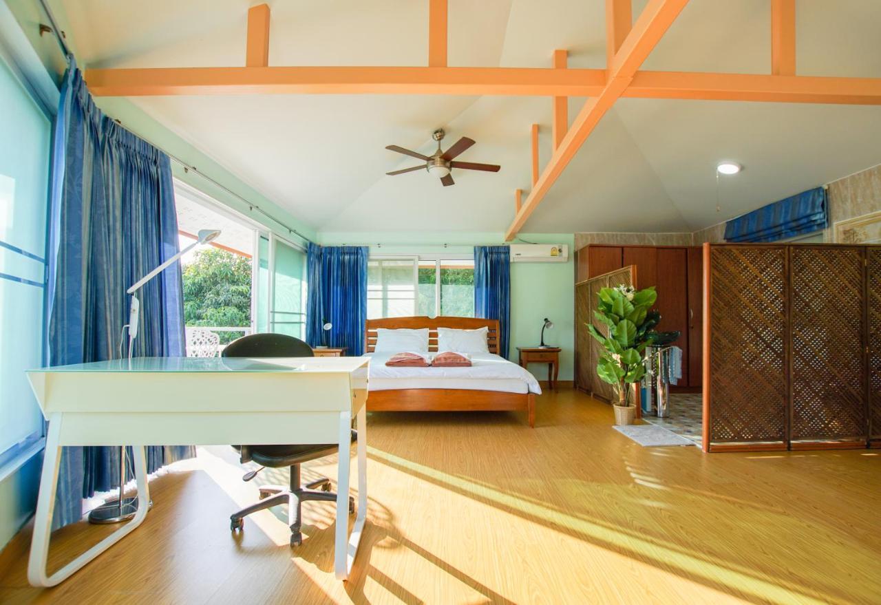 Tina'S Living Paradise - Guesthouses With Private Pool Ban Phe Exteriör bild