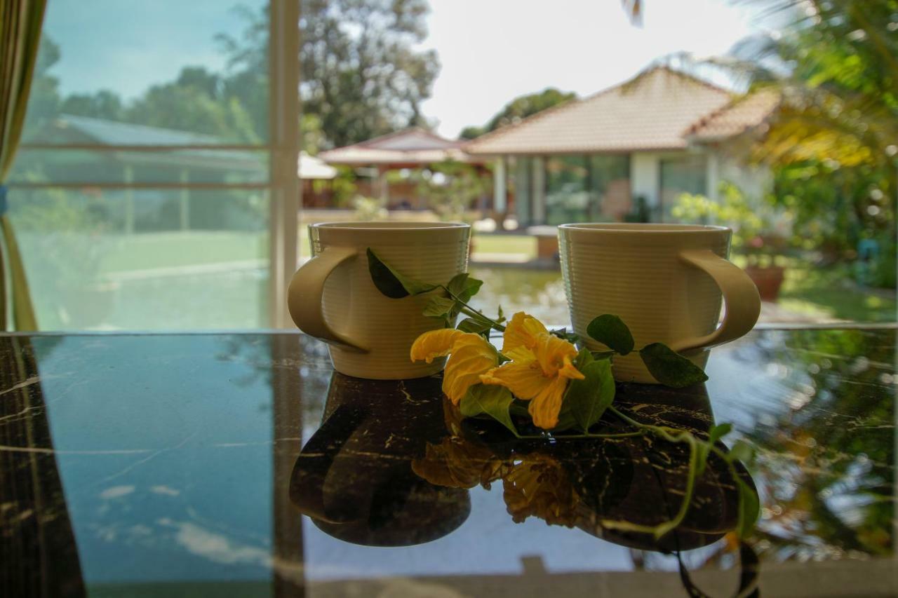 Tina'S Living Paradise - Guesthouses With Private Pool Ban Phe Exteriör bild