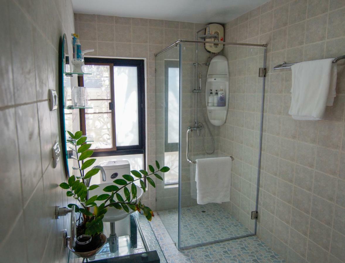 Tina'S Living Paradise - Guesthouses With Private Pool Ban Phe Exteriör bild